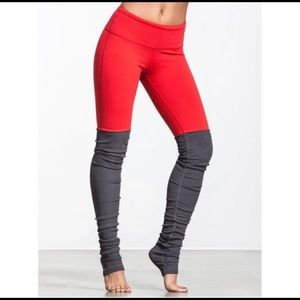 Alo Yoga goddess leggings red and gray